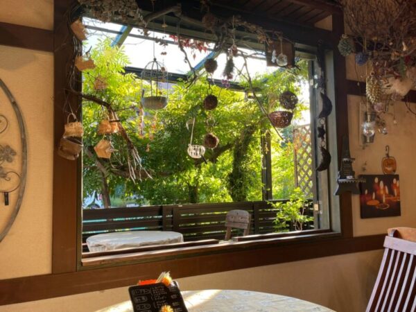 岩倉市　花小径　寄せ植え　フラワーアレンジメント　ガーデニング　フラワーアレンジ　アートフラワー　カフェ