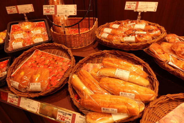 パリクロアッサン　岩倉市　パン　ブーランジェリー　ベーカリー　食パン　菓子パン