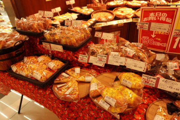パリクロアッサン　岩倉市　パン　ブーランジェリー　ベーカリー　食パン　菓子パン
