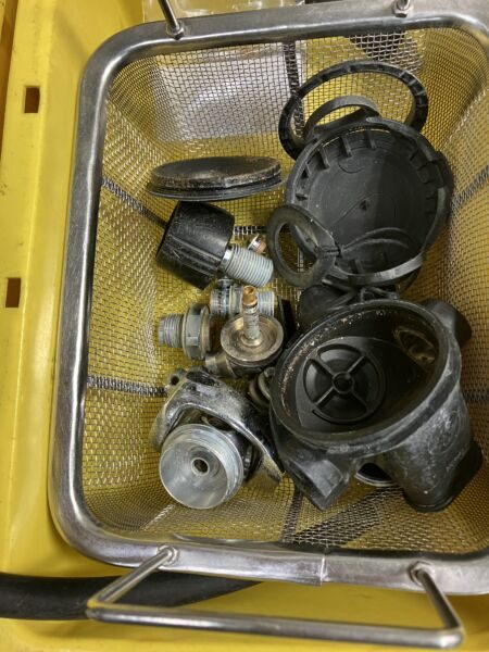 アクアラングレギュレーター 錆び入り