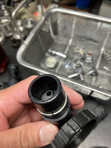 洗浄後　Bism　コンビバルブ型インフレーター
